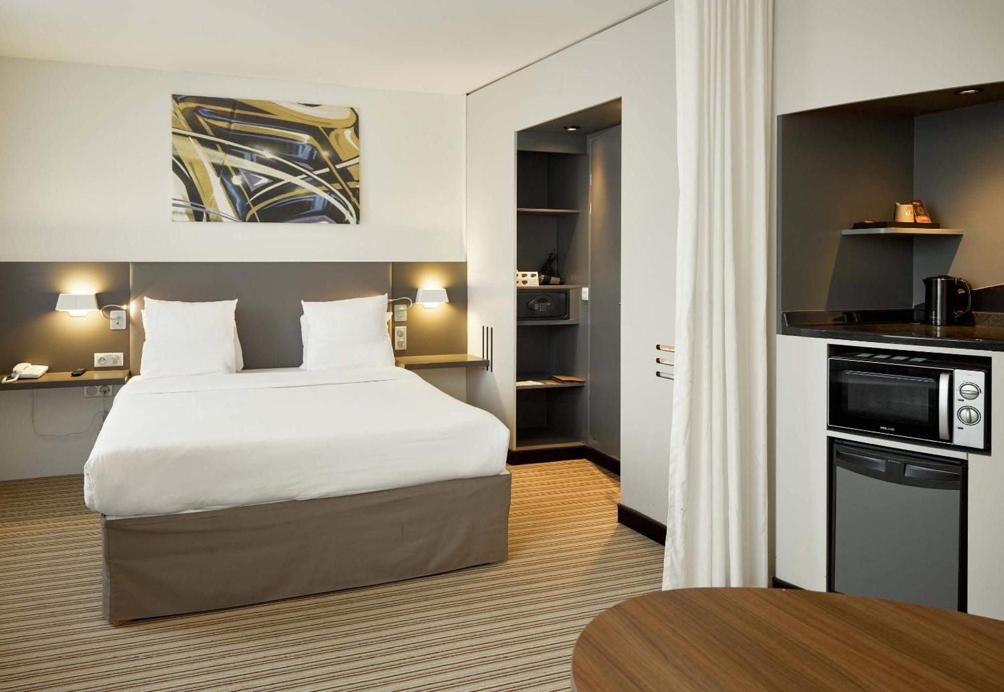 โนโวเทล สวีท ปารีส รูย มาลแมซง Hotel เรย-มัลเมซง ภายนอก รูปภาพ
