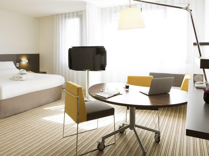 โนโวเทล สวีท ปารีส รูย มาลแมซง Hotel เรย-มัลเมซง ภายนอก รูปภาพ